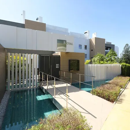 New Modern 3 Bed Puerto Banus Appartement Marbella